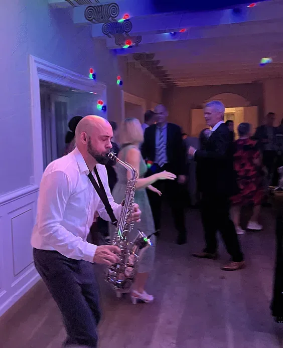 Saxofonist til bryllup & fest 3