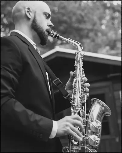 Saxofonist til bryllup & fest
